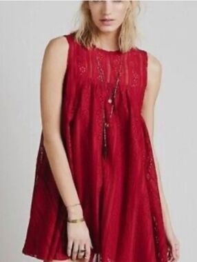 Free People Size XS Red Tu Es La Lace Mini Dress